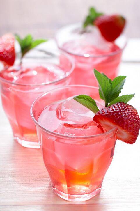 夏季冷饮甜品美味清凉的水果汁高清唯美图片