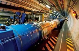 世界上最大的机器 LHC建造长达14年 耗资近500亿人民币