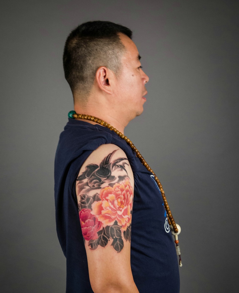 个性男士花臂图腾纹身刺青魅力十足