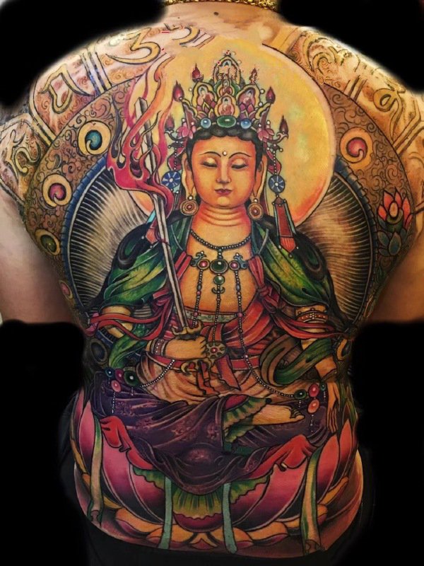 佛像满背纹身图案20张传统佛像满背纹身图片