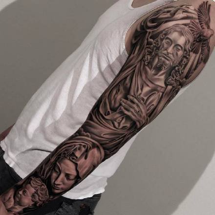 写实大黑臂纹身--6张欧美写实黑色大花臂纹身图案